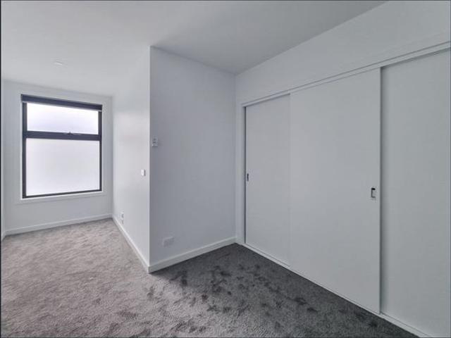 Near New Townhouse
