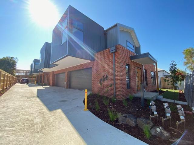 Near New Townhouse