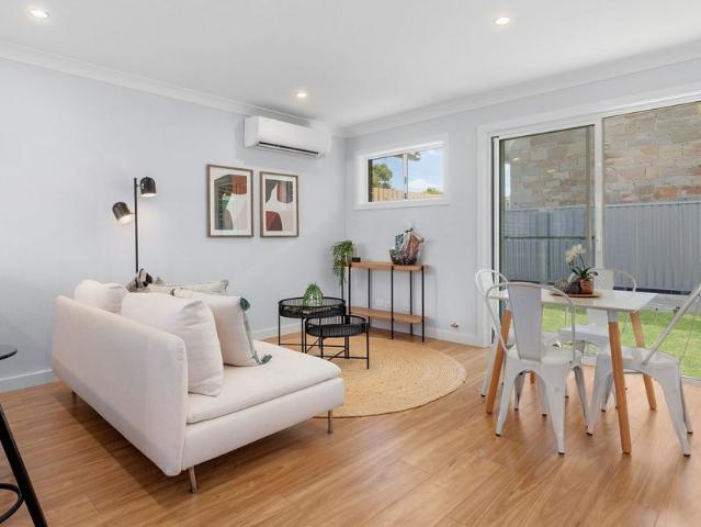 Near new townhouse ready to enjoy