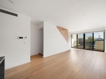 Near new Tri Level Townhouse in Prime Location