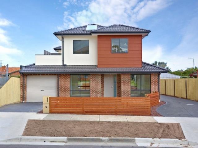 NEAR NEW TWO BEDROOM TOWNHOUSE!