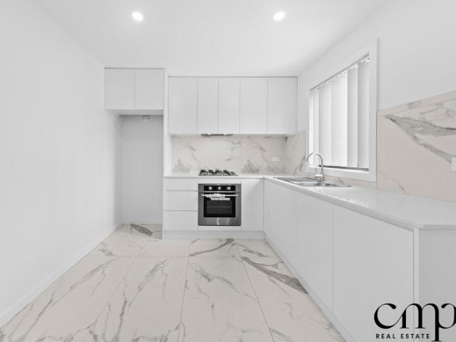 Near New, Two Bedroom Granny Flat!