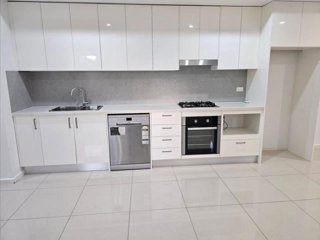 NEAR NEW WITH LARGE COURTYARD!
