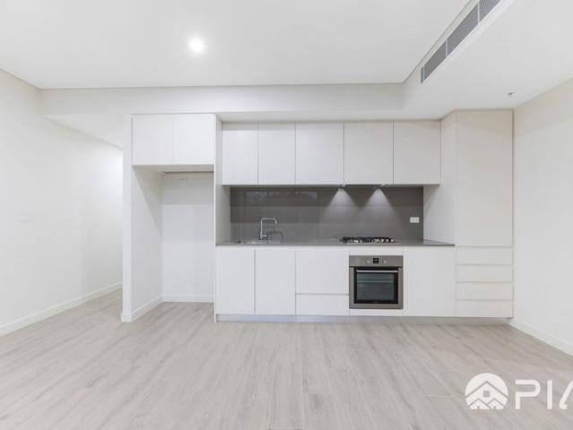 Near new apartment for lease now!