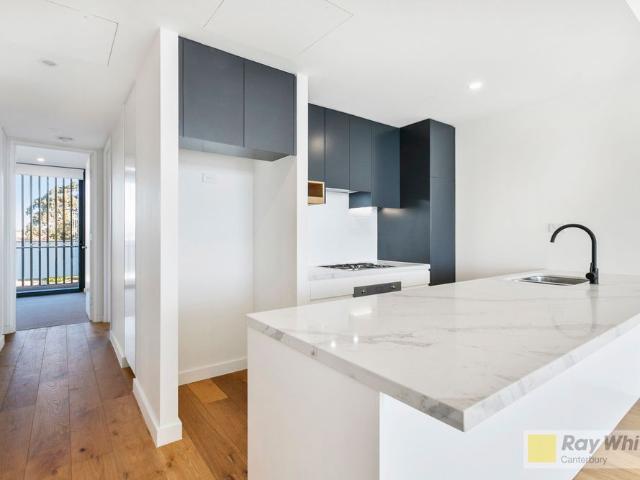 Near New Apartment with Panoramic Views !
