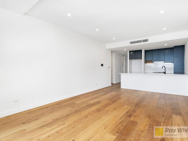 Near New Apartment with Panoramic Views !