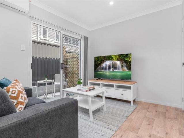 NEAR NEW BALD HILLS STUDIO UNITS