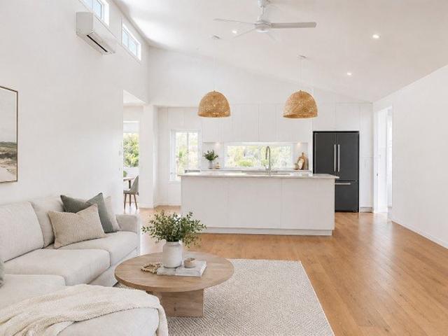 Near New Beachside Haven Private, Low Maintenance Living on 275m²
