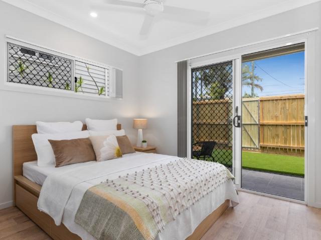 NEAR NEW BEACHSIDE STUDIO UNITS IN BRIGHTON FANTASTIC LOCATION