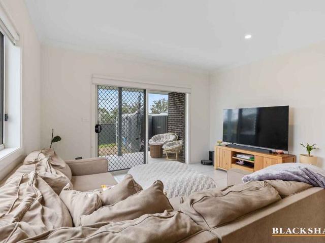 Near New Contemporary Living