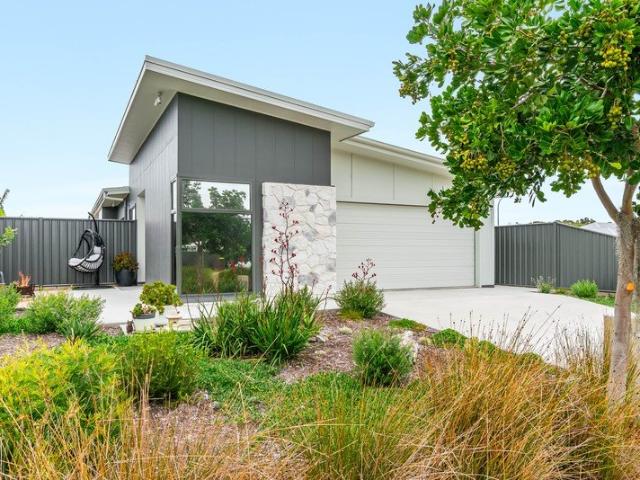 Near New Coastal Living