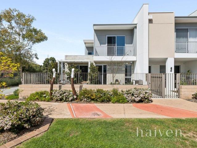Near New Corner Townhouse in the Heart of Willagee