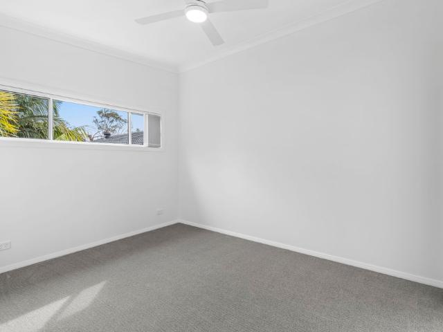 NEAR NEW COTTAGE AT EAST BATEAU BAY