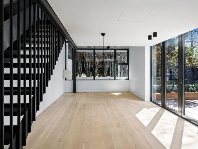 Near New Designer Townhouse in Coveted Elwood Locale
