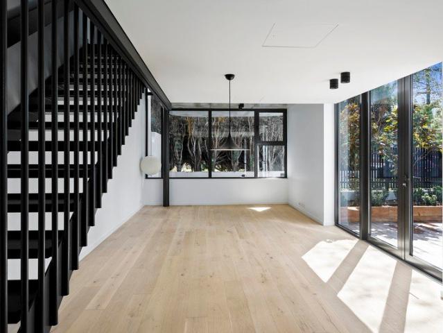 Near New Designer Townhouse in Coveted Elwood Locale