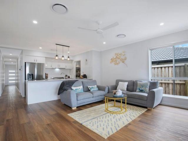Near New Designer Residence – Master Suite, Ducted A/C & 6.6kW Solar | Available Now