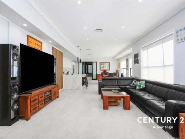 Near New Duplex in a Prime Location
