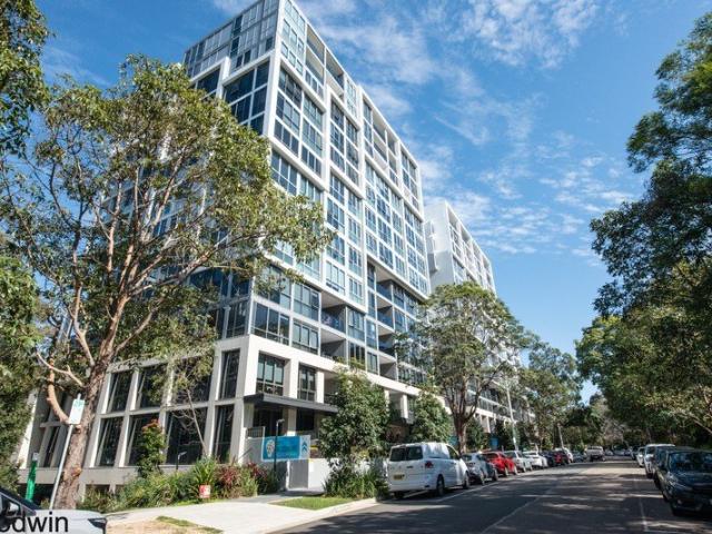 Near New | East Facing | 1 Bed + Study with Resort Style Living