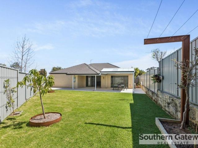 NEAR NEW FAMILY HOME WITH BEAUTIFUL GARDENS