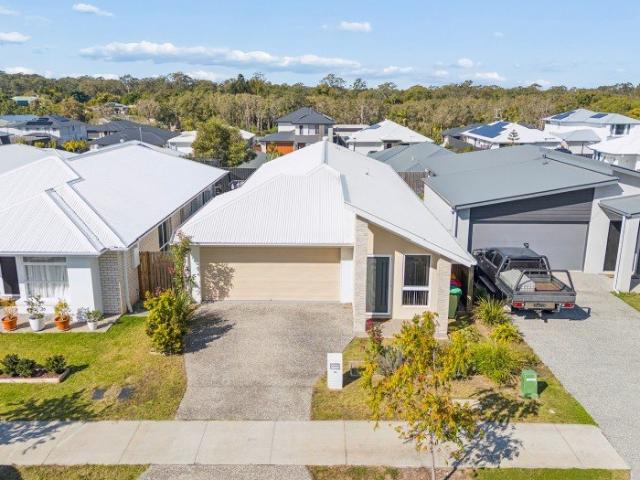 Near New Family Home Burpengary