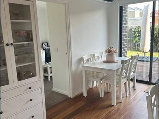 Near New Family Home in a Prime Carrum Location