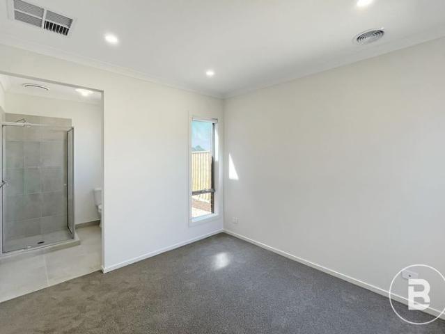 NEAR NEW FAMILY HOME IN POPULAR LOCATION