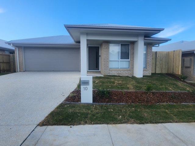 Near New Family Home in sought after Estate in Narangba!