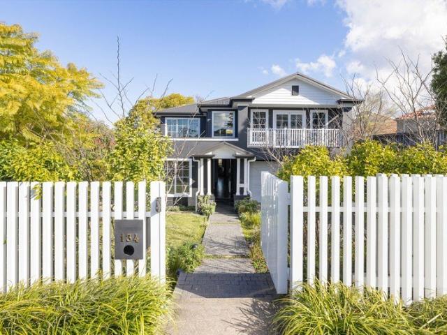 Near new family home on 708sqm in village heart address