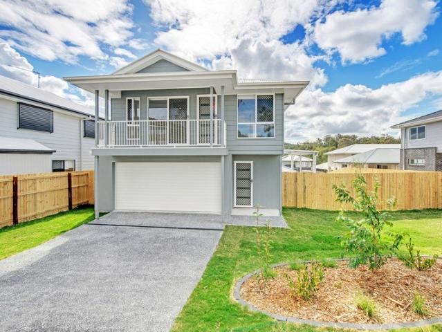 NEAR NEW FAMILY HOME Ready to move in!