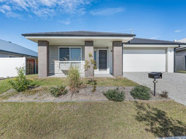 Near New Family Living With Everything At Your Doorstep