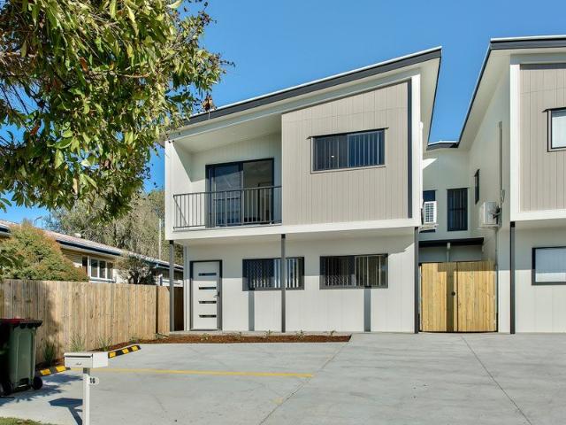 NEAR NEW FULLY FURNISHED, DESIGNER STUDIO APARTMENT BILLS INCLUDED!