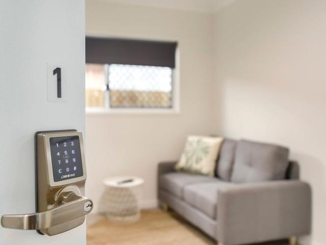 NEAR NEW FULLY FURNISHED, DESIGNER STUDIO APARTMENT BILLS INCLUDED!