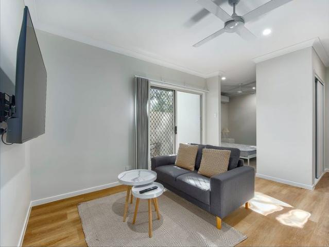 NEAR NEW FULLY FURNISHED, DESIGNER STUDIO APARTMENTS – BILLS INCLUDED!