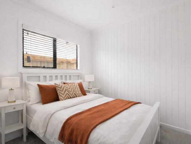 Near New Fully Furnished Micro Unit I $300 Gift Card to Coles/ Woolworths or Uber Eats
