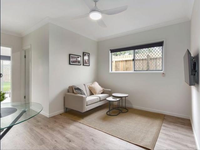 NEAR NEW FULLY FURNISHED, STUDIO APARTMENT – BILLS INCLUDED!