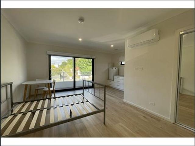 Near New generation studio living at its best! Stunning Rooming House