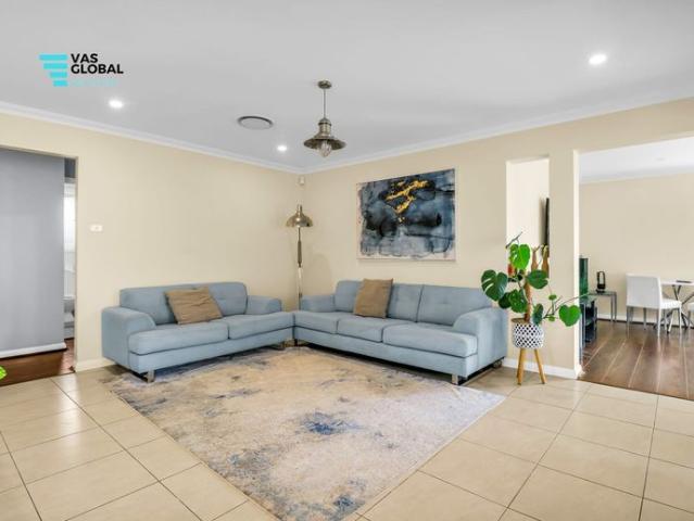 Near new granny flat