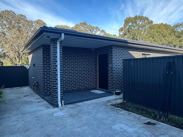 Near New Granny Flat 2 Bedrooms, Private & Modern