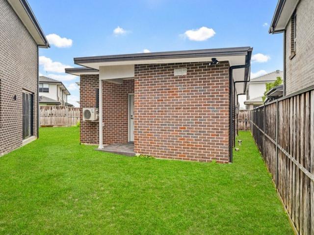 Near New Granny Flat Located In Box Hill!