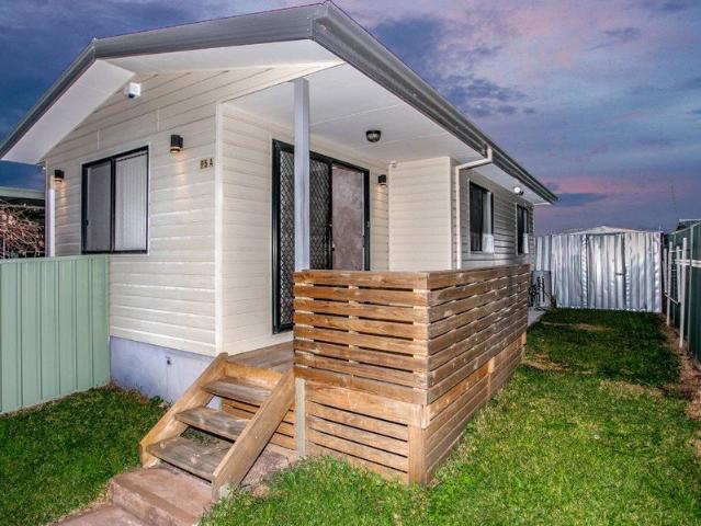 Near New Granny Flat Style, Space and Superb Location!