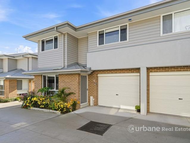 Near New Home! Spacious Floor Plan|As good as 4 Bedroom|Low Strata