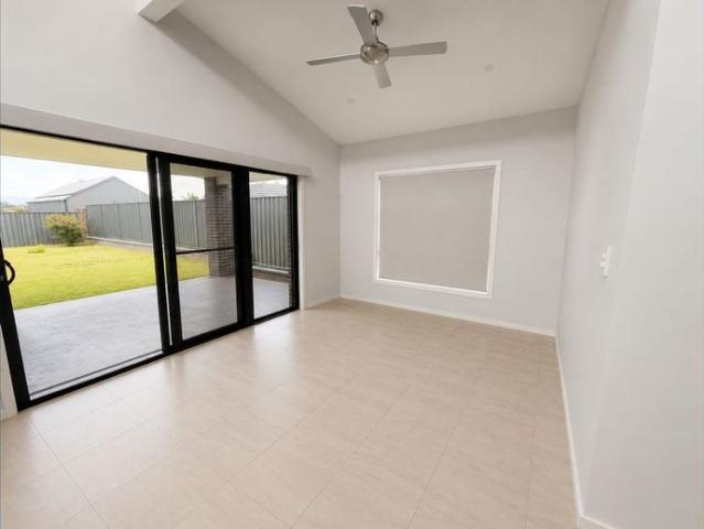 NEAR NEW HOME WITH HIGH QUALITY FINISHES