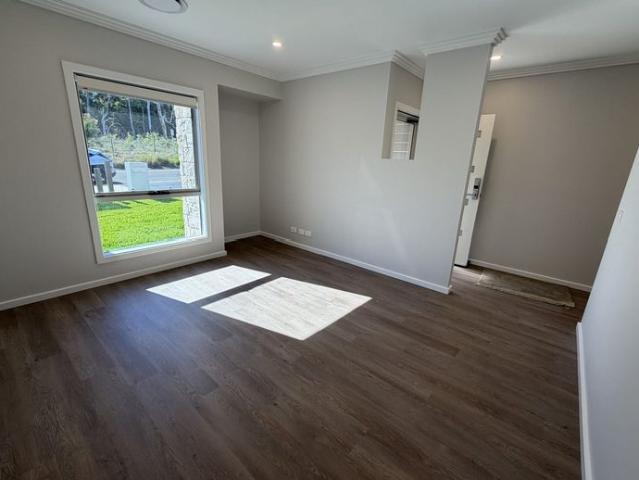 NEAR NEW, IMPRESSIVE 3 BEDROOM HOME!