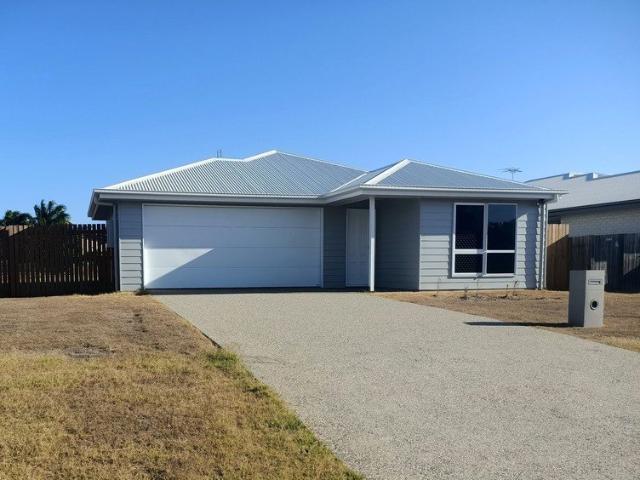 Near new large 4 Bedroom Family home Break Lease