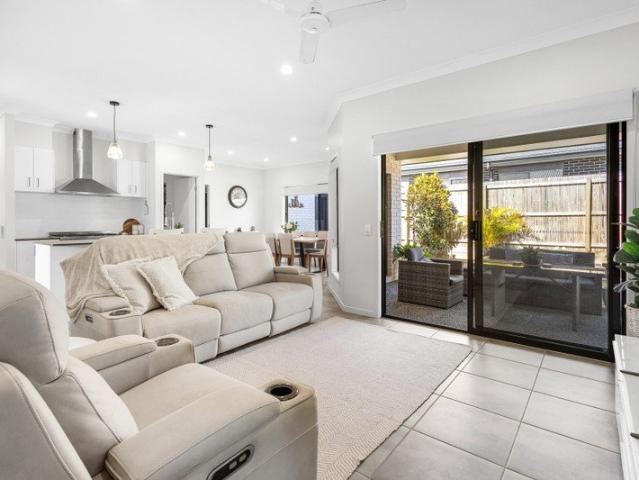 Near New Lifestyle Home in a Quiet Coastal Haven!