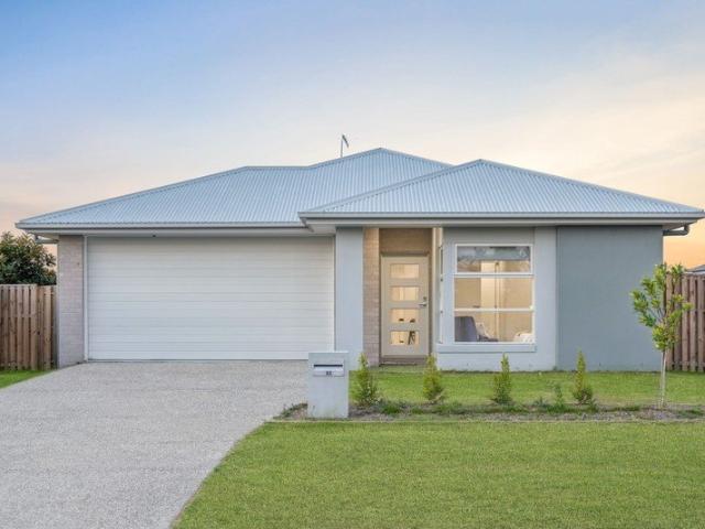 SOLD BY THE JESS NGUYEN TEAM!