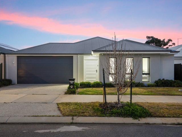 Near new living with stylish modern finishes