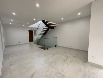 Near New Luxurious Duplex