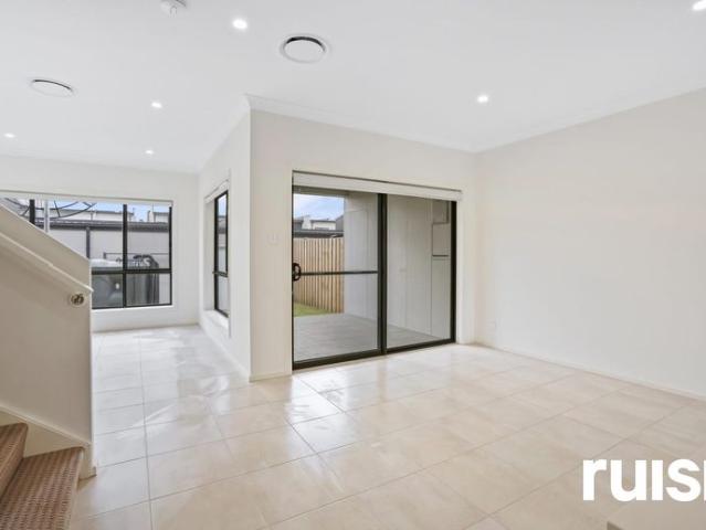 Near New Luxurious Terrace Style Home