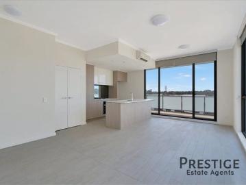 NEAR NEW LUXURY APARTMENT IN THE HEART OF PENRITH